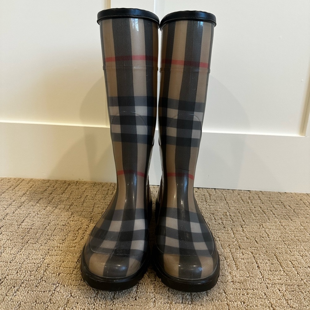 AUTHENTIC Burberry Rain Boots